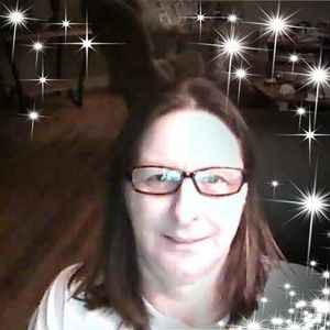 Meet your Posher, Lena